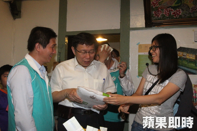 訪成功旅社　柯P好奇「米這麼硬」？